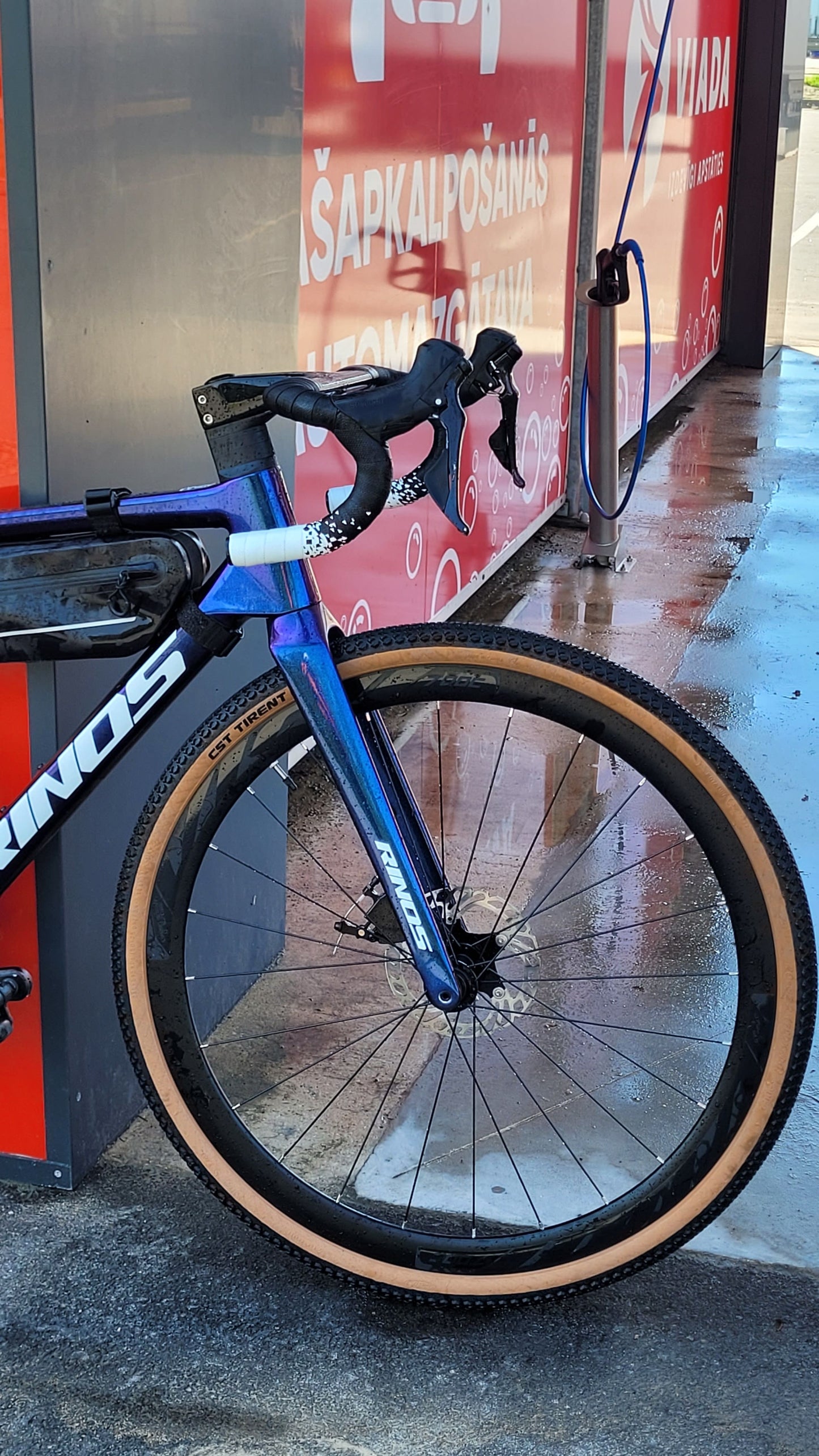 RINOS Bicicleta Gravel Carbon Sandman3.0 Shimano R7000