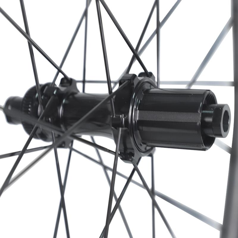 Set de roți Rinos Premium Carbon